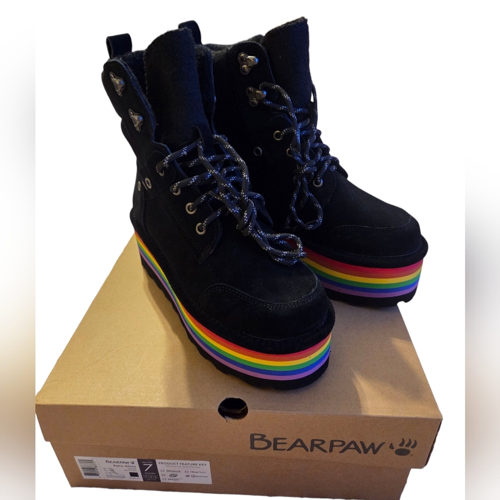 Bearpaw Retro Alicia Platform Lace Up Boots
